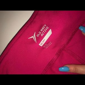 Old navy cropped athletic leggings